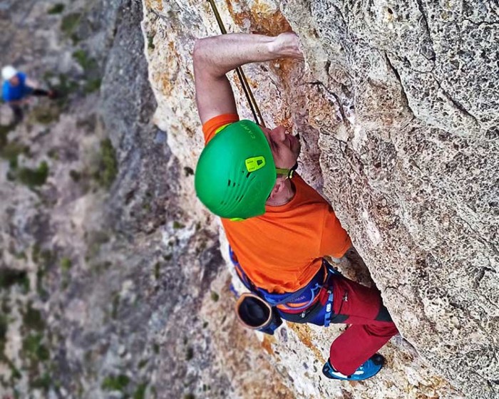 Salidas de escalada en roca en grupo - Imagen 10