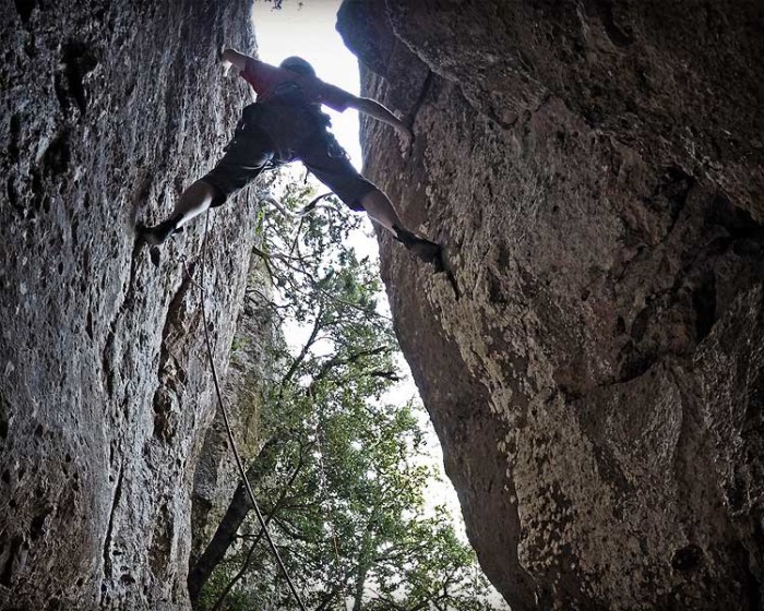 Salidas de escalada en roca en grupo - Imagen 9