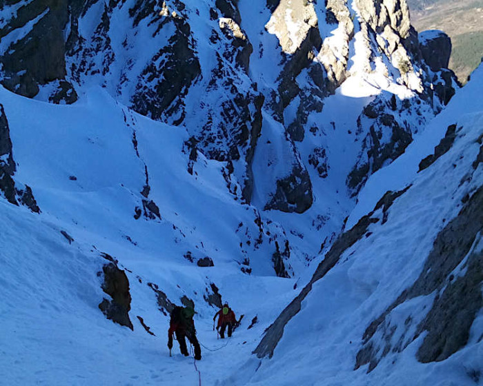 Escalada en la cara norte del Cadí con guía - Imagen 5