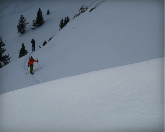 Aneto con esquís de montaña - Imagen 3